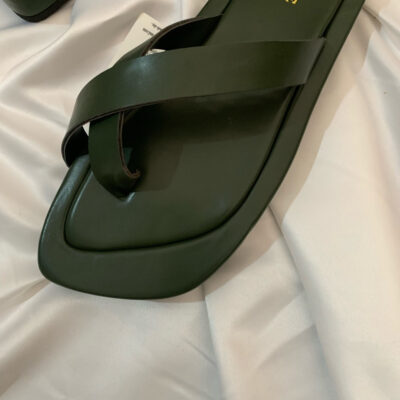 Gudie platform slippers